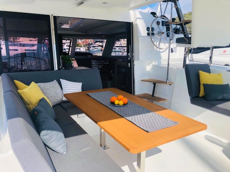 Catamaran to hire Komolac at the best price