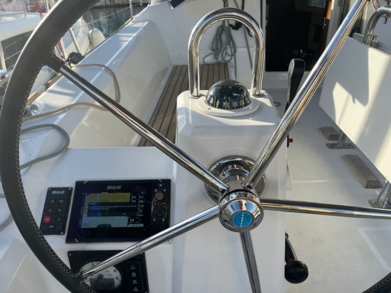 Hire Sailboat with or without skipper Bénéteau Split