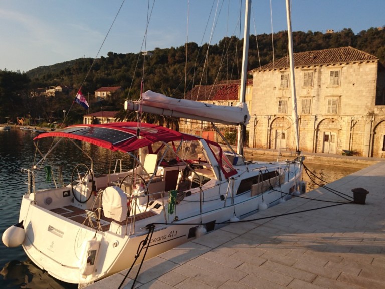 Bénéteau Oceanis 41.1 charter bareboat or skippered in  Komolac