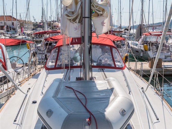 Bénéteau Oceanis 45 charter bareboat or skippered in  Split