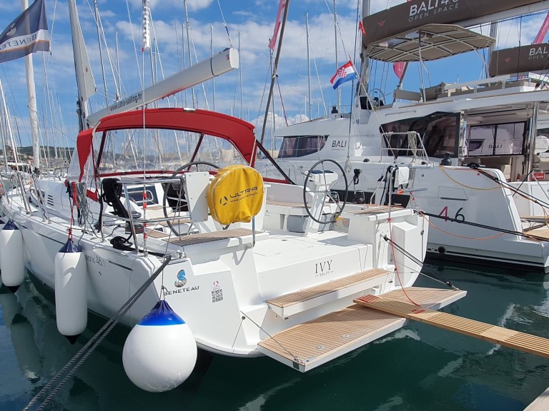 Hire a Bénéteau Oceanis 46.1 Split