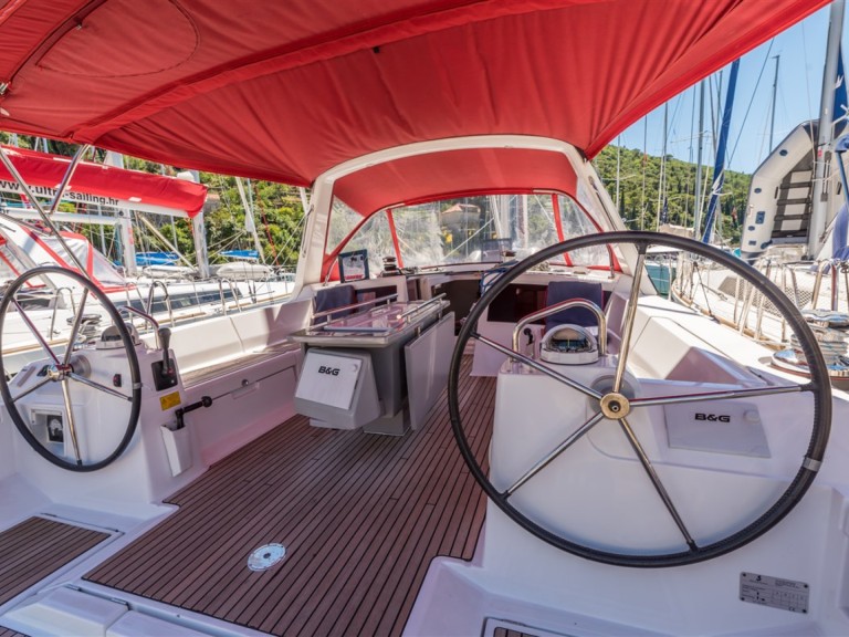 Yacht hire Pomer cheap Oceanis 48