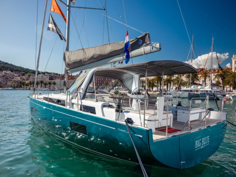 Charter a Bénéteau Oceanis 54 in Seget Donji on Samboat