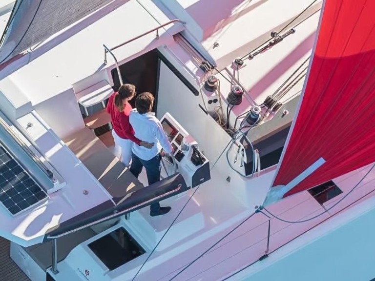 Catamaran to hire Road Town at the best price