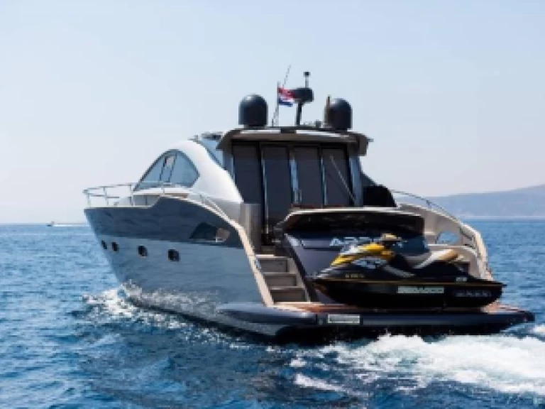 Hire Luxury Yacht Pearl Sea Yachts d.o.o. with a boat licence
