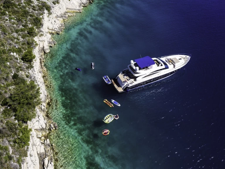 Yacht charter Kaštela - Princess Princess V85 on SamBoat