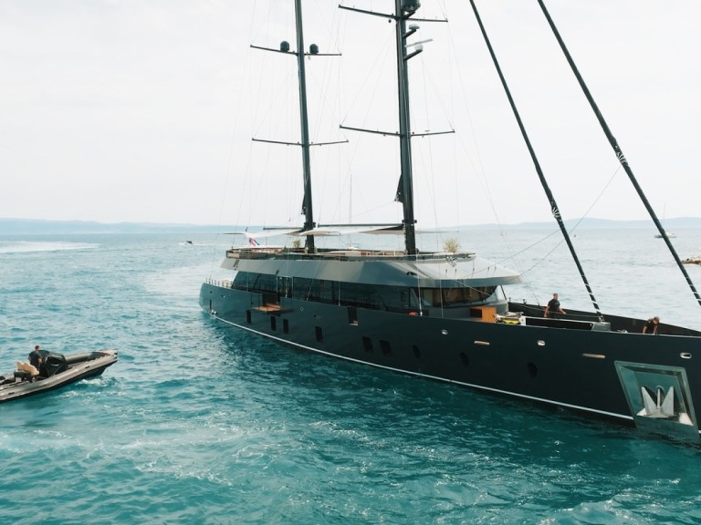 Hire Sailboat Radež d.d. with a boat licence