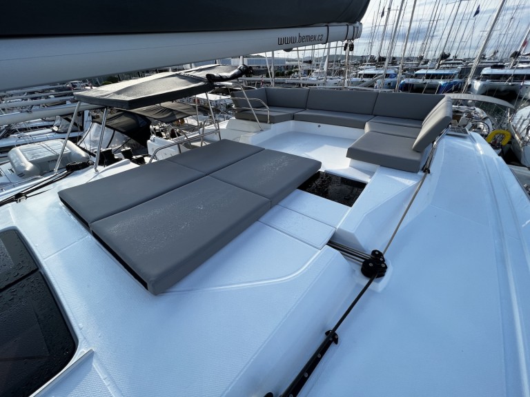 Yacht charter Sukošan - Fountaine Pajot Tanna 47 on SamBoat