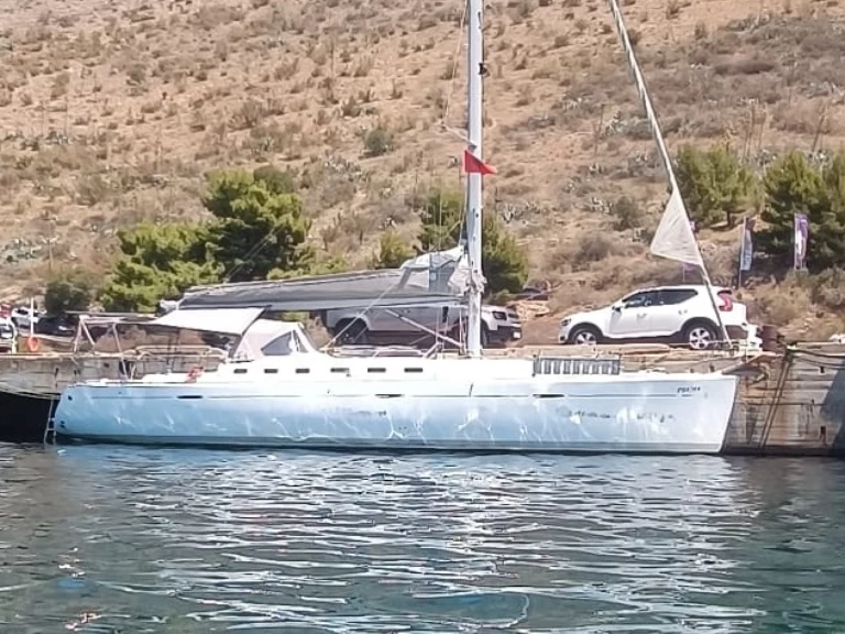 Sailboat to hire Sarandë at the best price