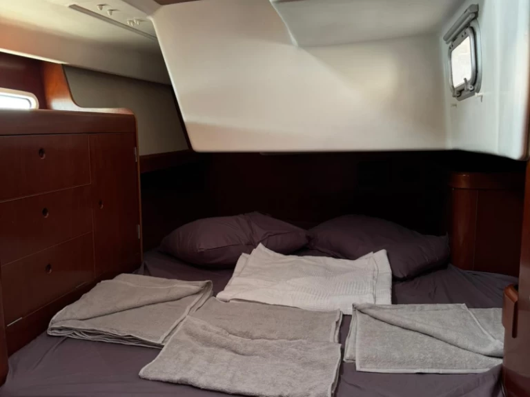 Yacht charter Sarandë - Bénéteau First 47.7 on SamBoat