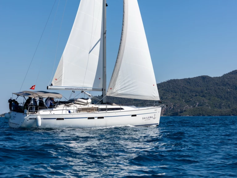 Charter a Bavaria Cruiser 46 in Marmaris (district) on Samboat