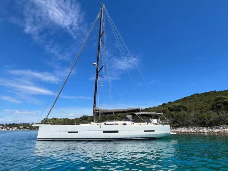 Hire Sailboat with or without skipper Dufour Šibenik