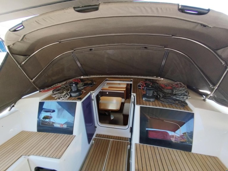 Hire a Dufour Dufour 56 Exclusive Šibenik