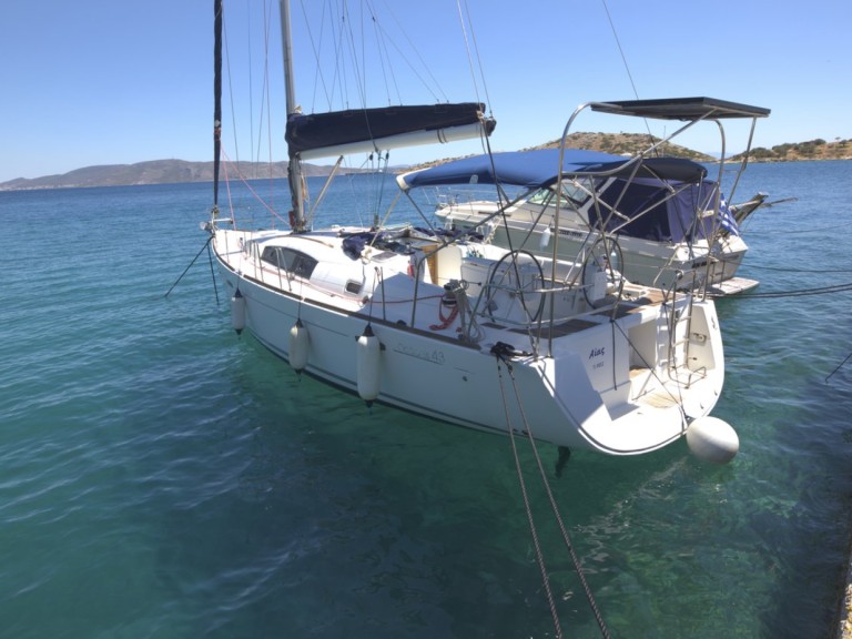 Yacht hire Páchi cheap Oceanis 43