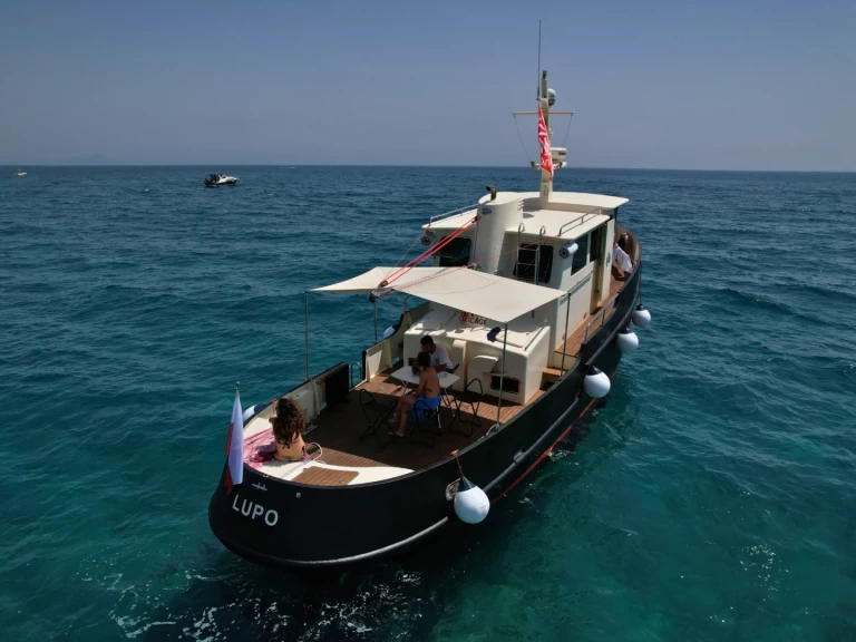 Yacht hire Golfo Aranci cheap Motorboat