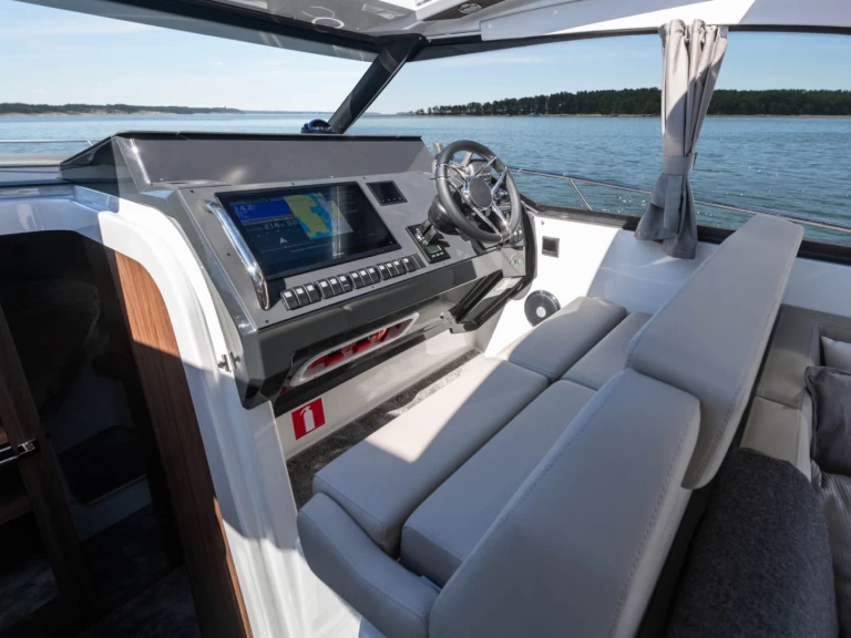 Motorboat to hire Trogir at the best price