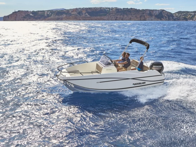 Charter a Quicksilver Activ 555 Open in Vela Luka on Samboat