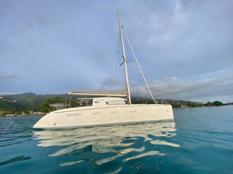 Hire Catamaran with or without skipper Nautitech Papeete