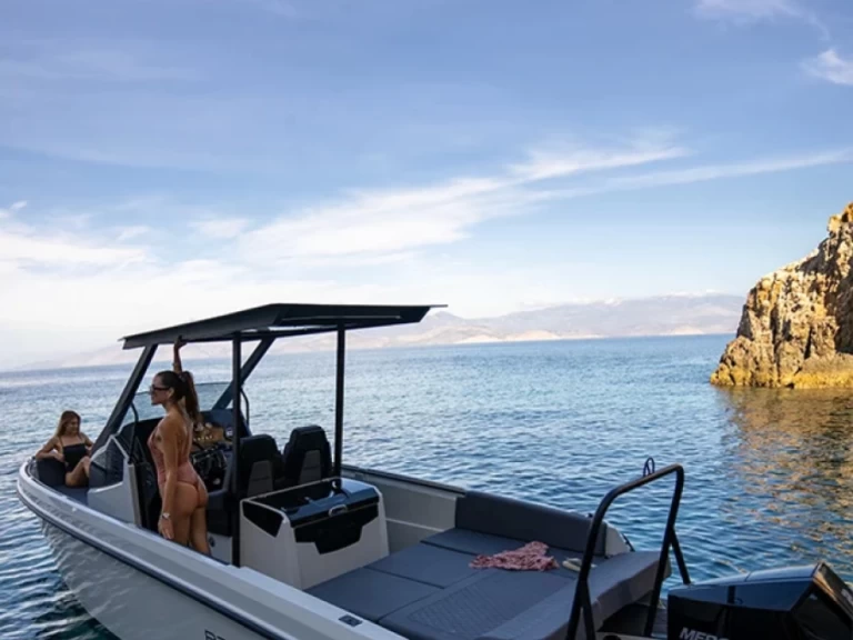 Motorboat to hire Corfu at the best price