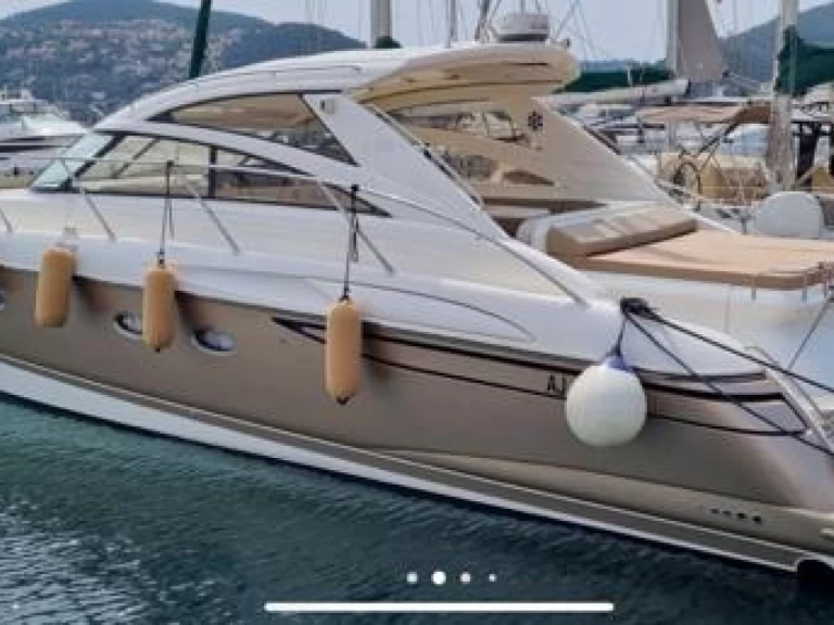 Princess Princess V46 charter bareboat or skippered in  Saint-Raphaël