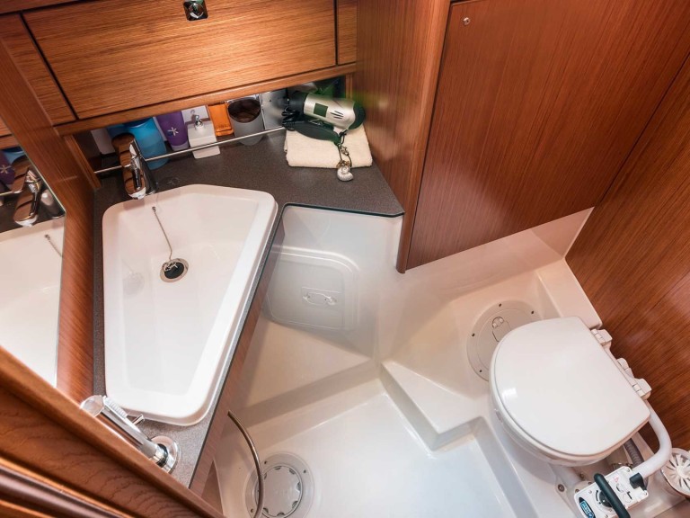 Yacht hire Izola cheap Cruiser 34