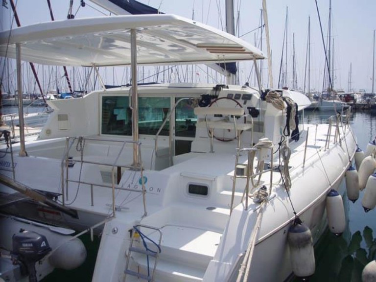 Hire Catamaran with or without skipper Lagoon Alimos