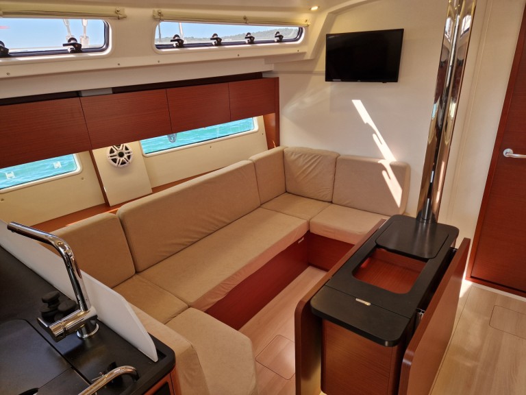 Hire Sailboat with or without skipper Hanse Dubrovnik