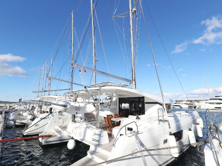 Lagoon Lagoon 42 charter bareboat or skippered in  Murter-Kornati