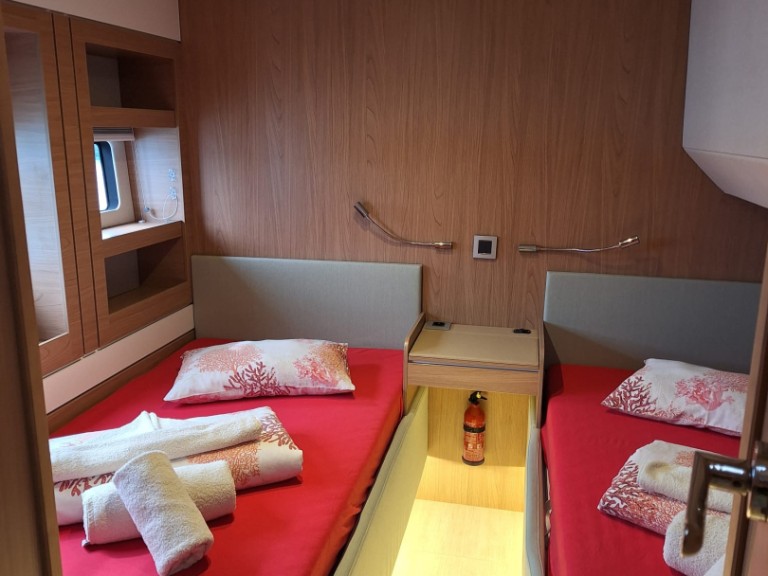 Hire Catamaran Bali with a boat licence