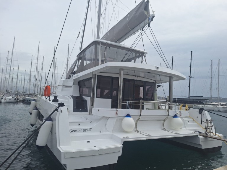 Bali Bali 5.4 charter bareboat or skippered in  Kaštel Gomilica