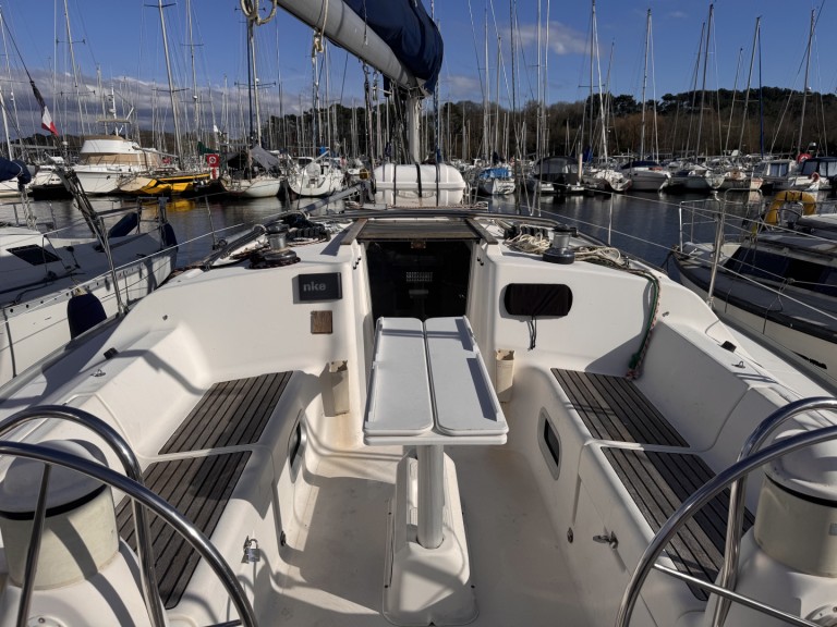 Sailboat hire in Port-Haliguen - Jeanneau Sun Odyssey 40