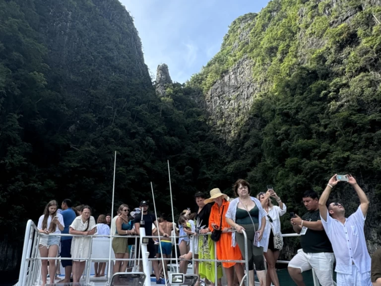 Charter a Turkey 199 in Phuket (City) on Samboat