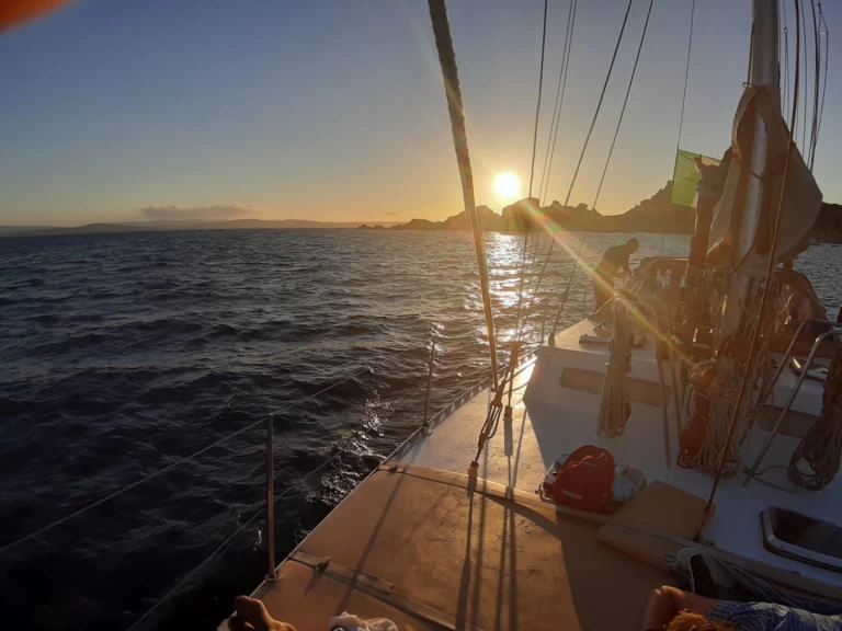 Hire a RUMBERA RUMBERA Porto Turistico Palau