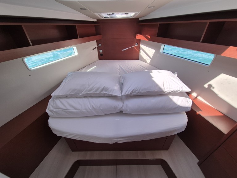 Hire Sailboat Hanse with a boat licence