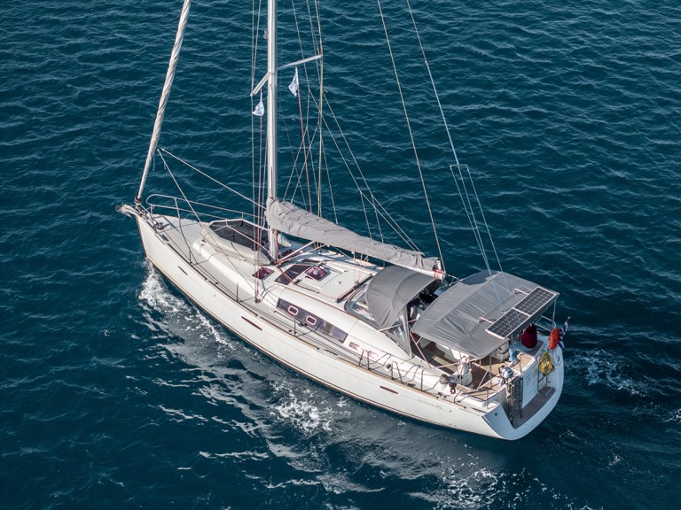 Sailboat hire in Alimos - Bénéteau Oceanis 46