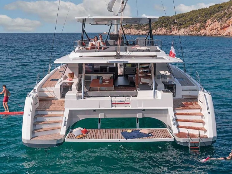 Hire a Fountaine Pajot Fountaine Pajot Samana 59 Split