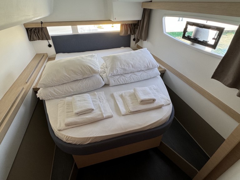 Catamaran to hire Sukošan at the best price