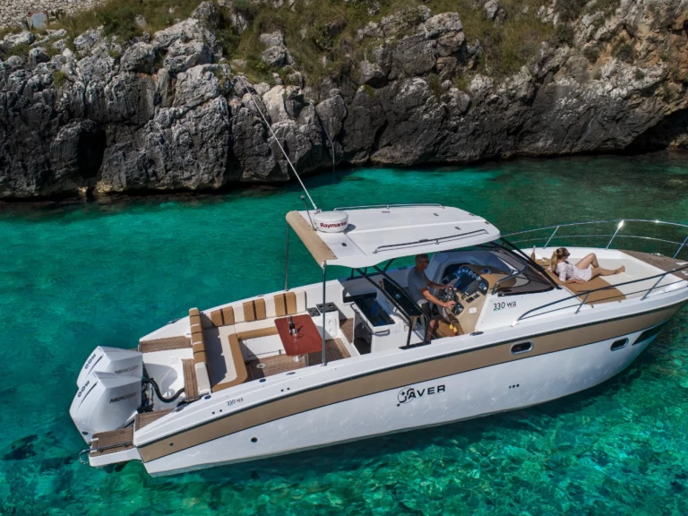 Hire Motorboat Saver with a boat licence