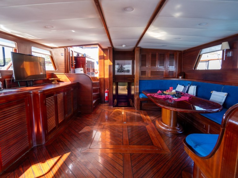 Hire Sailboat with or without skipper  Alimos