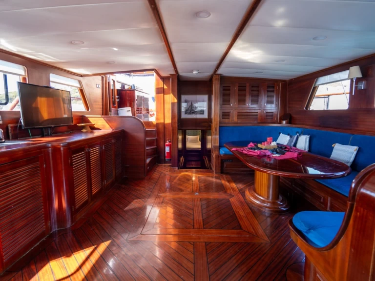 Hire Sailboat with or without skipper  Alimos