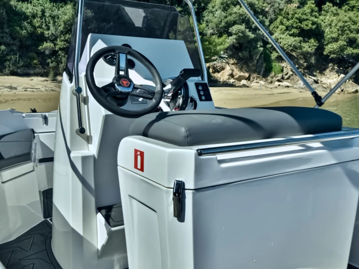 Yacht hire Skiathos cheap Compass 165CC