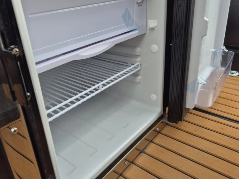 RIB hire in Trogir - Inception 680