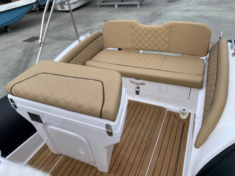 Yacht charter Cap Ferret - Salpa Salpa Soleil 20 on SamBoat