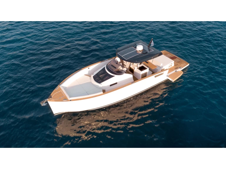 Yacht hire Órmos Bay cheap Tesoro T40