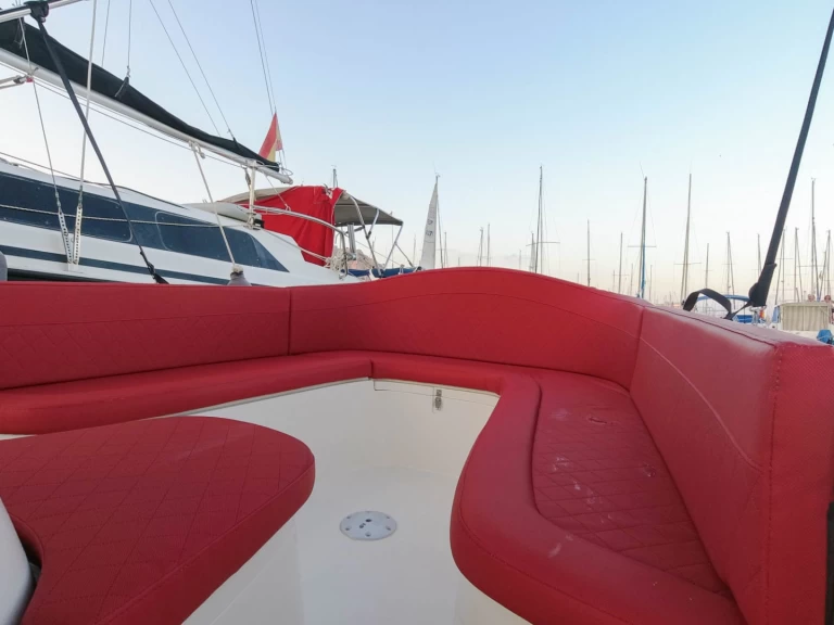 Motorboat hire in Alicante - Mareti 600 classic