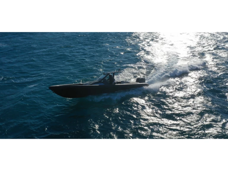 Yacht charter Órmos Bay - Technohull Explorer 40 on SamBoat
