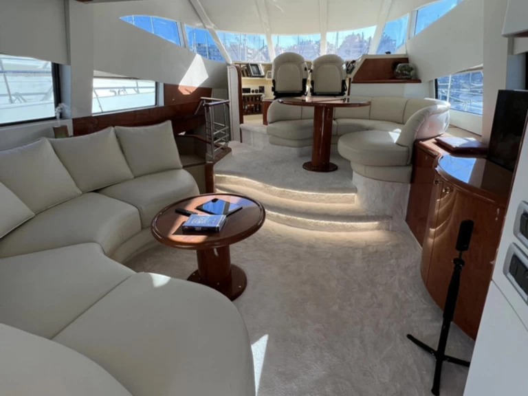 Yacht charter Órmos Bay - Fairline Fairline Squadron 52 on SamBoat