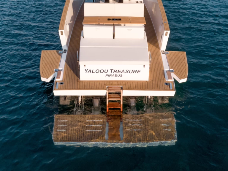 Vanguard Tesoro T40 charter bareboat or skippered in  Órmos Bay