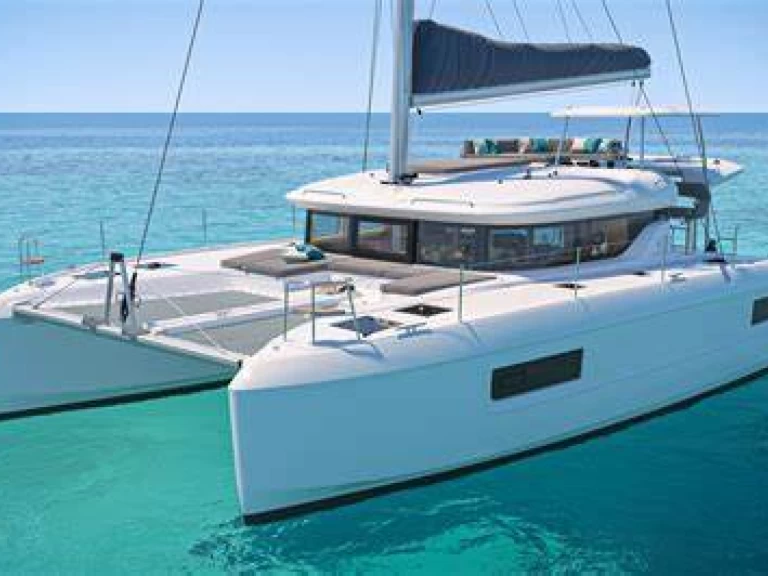 Catamaran hire in Le Marin - Lagoon Lagoon 43 