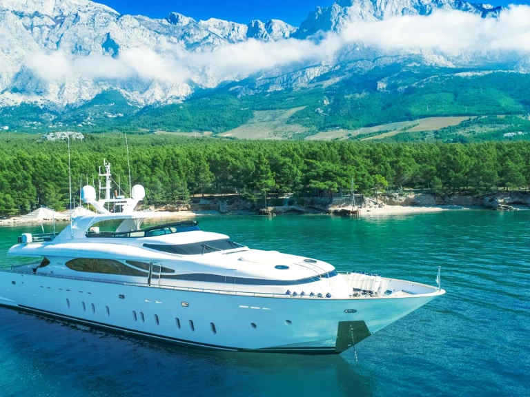 Charter a Maiora CYNTHIA in Makarska on Samboat